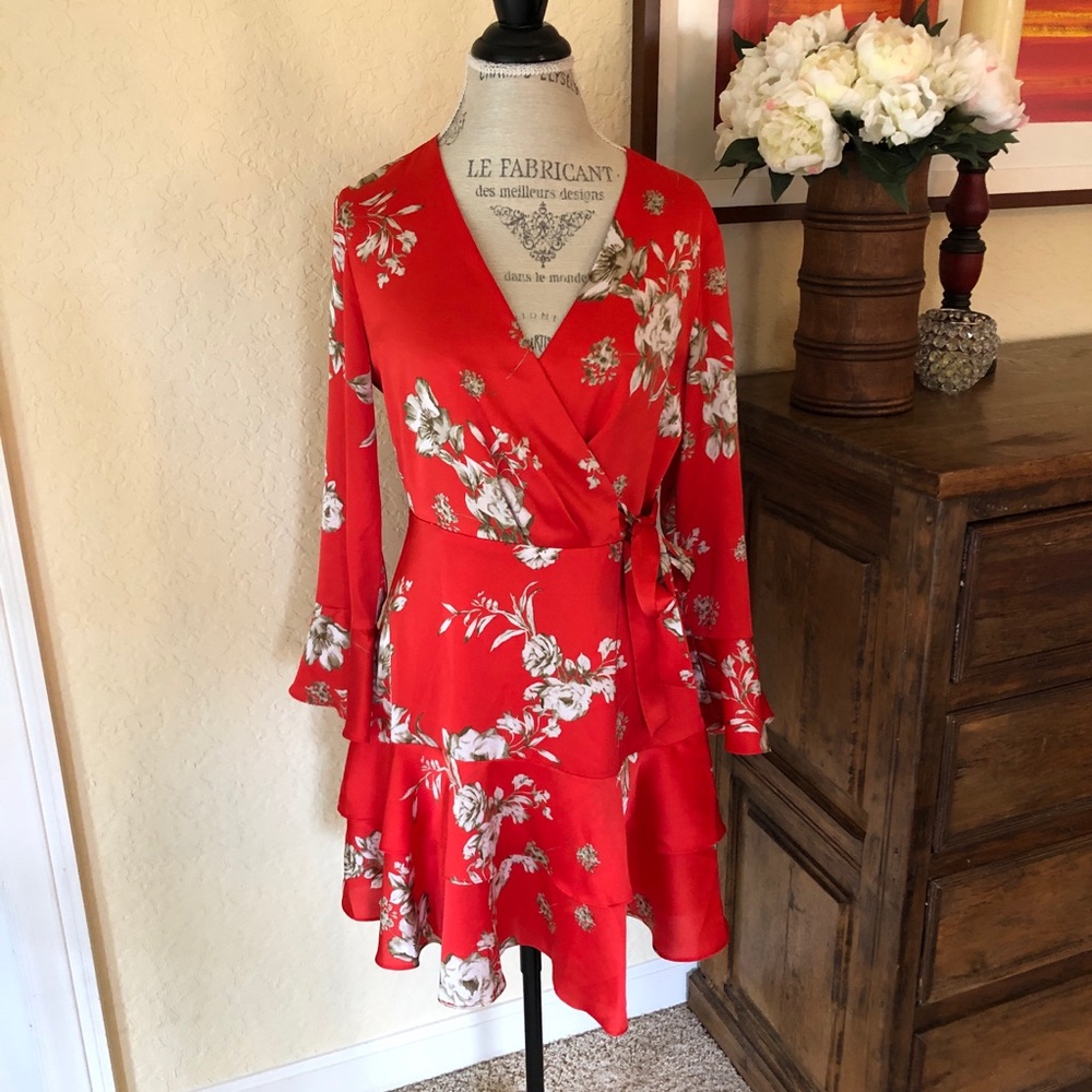 ⭐️CLEARANCE⭐️ BAR III🌺 gorgeous - Picture 8 of 8